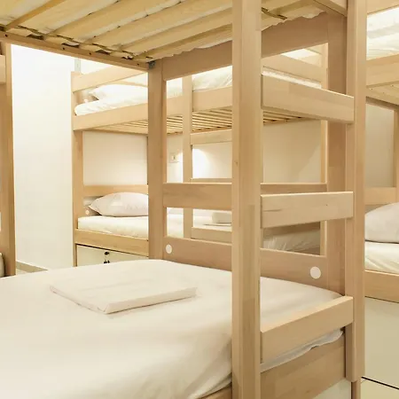 Gravitas Hostel Split