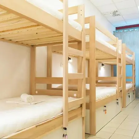 Hostel Gravitas *