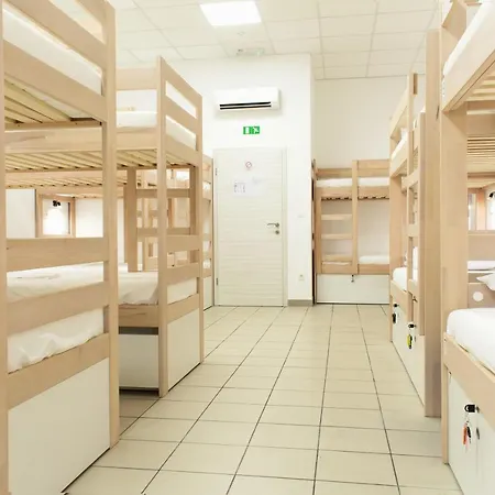 Hostel Gravitas